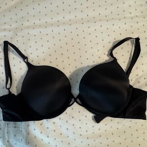 Victoria's Secret Bombshell Black Bra 34C